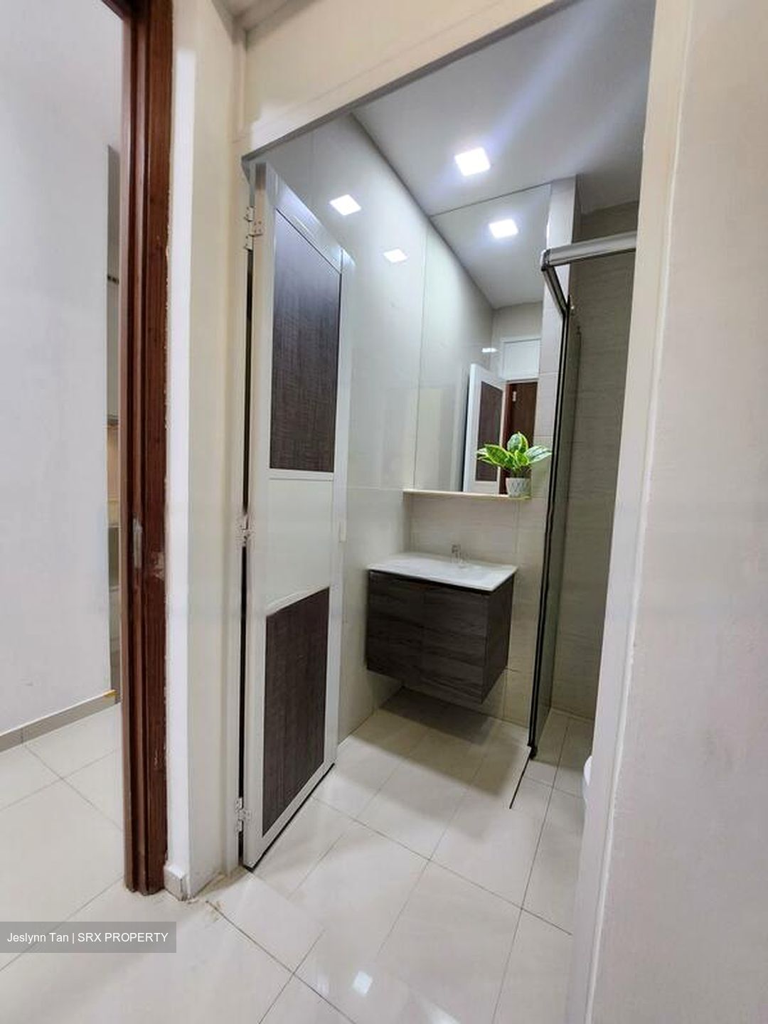 8 Farrer Suites (D8), Apartment #466642821